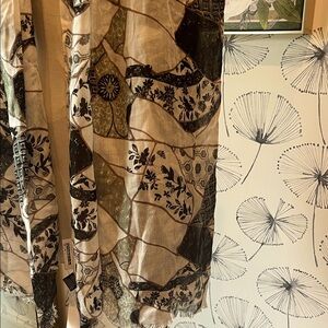 Vivante NWT Elegant Patchwork Curtain with Floral Design